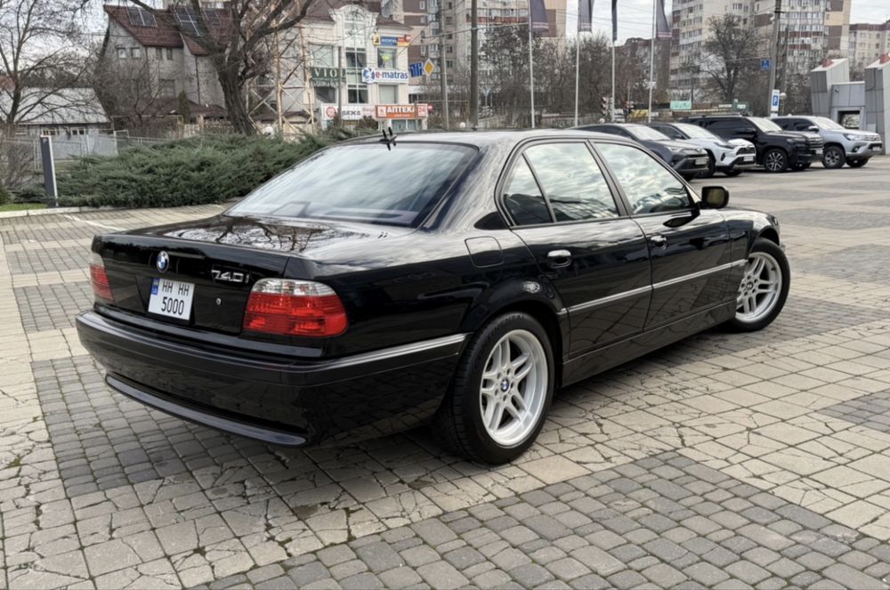 BMW 7 E38 для фотосессии