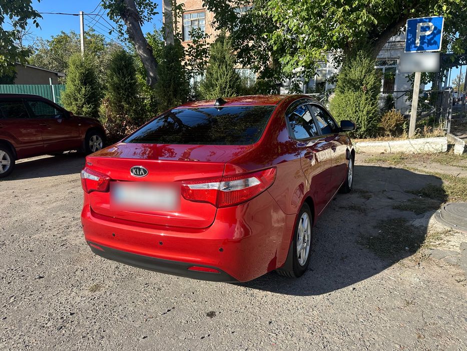 Kia rio 2012 автомат 7799$