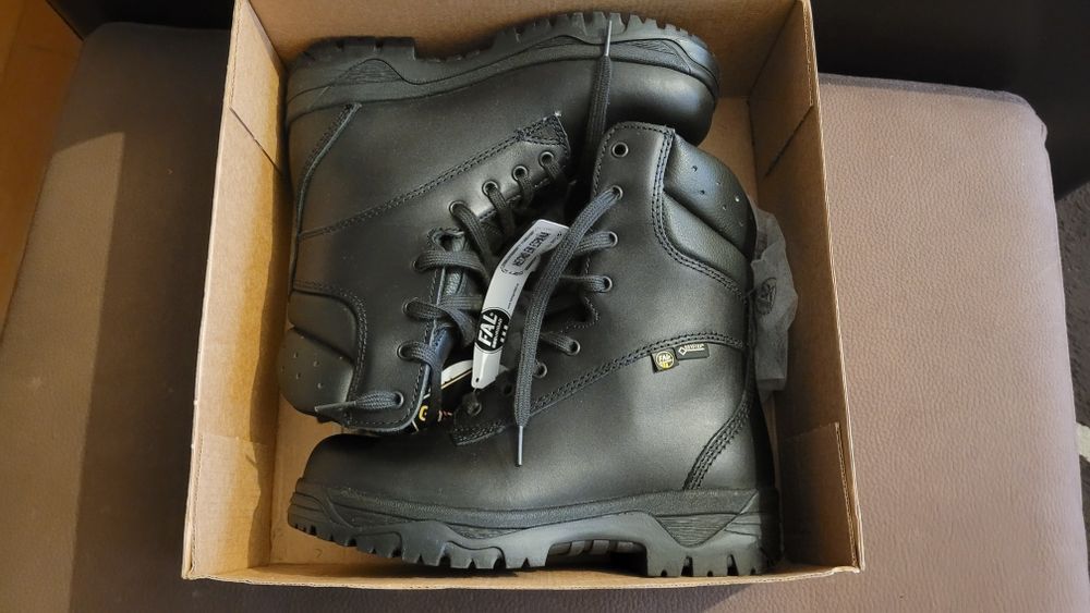 Botas novas - FAL Extincion Goretex