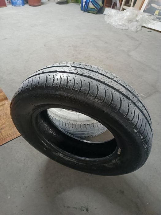 Pneus usados decoração