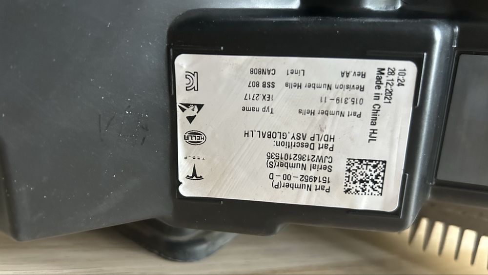 Farol tesla model 3 / model Y - Esquerdo - Original matrix LED