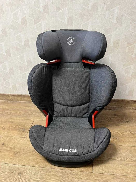 Автокрісло Maxi-Cosi RodiFix з IsoFix 15-36 кг
