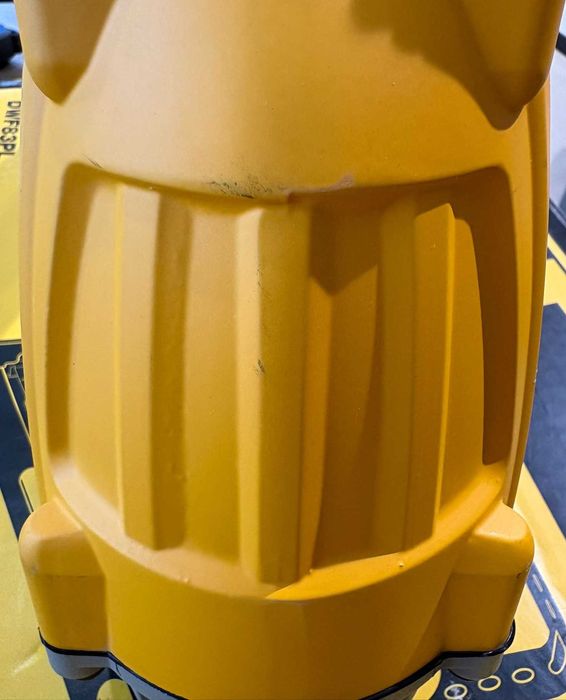 Gwoździarka pneumatyczna DeWalt DWF83PL OUTLET!