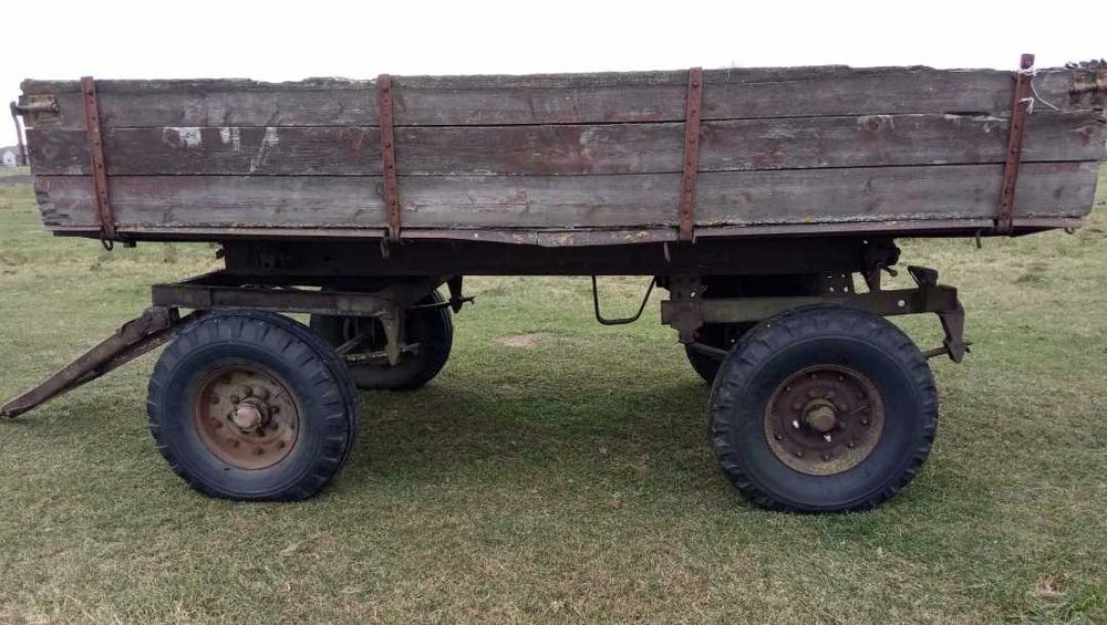 Прицеп тракторний 2ПТС4