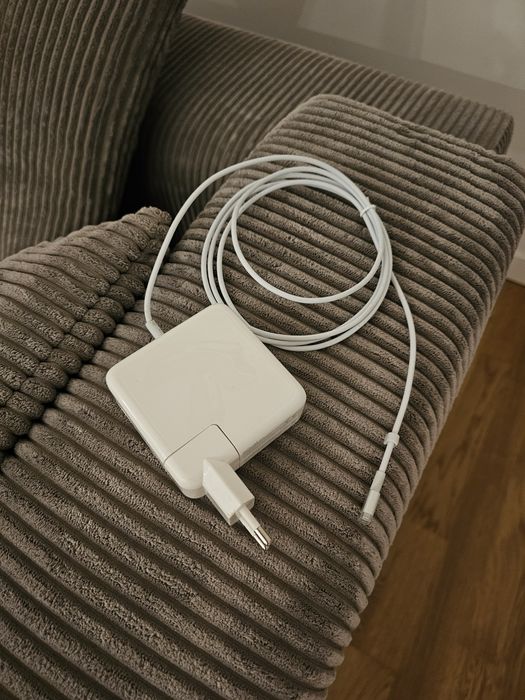 Laptop macbook pro A1502 na windows 10 pro