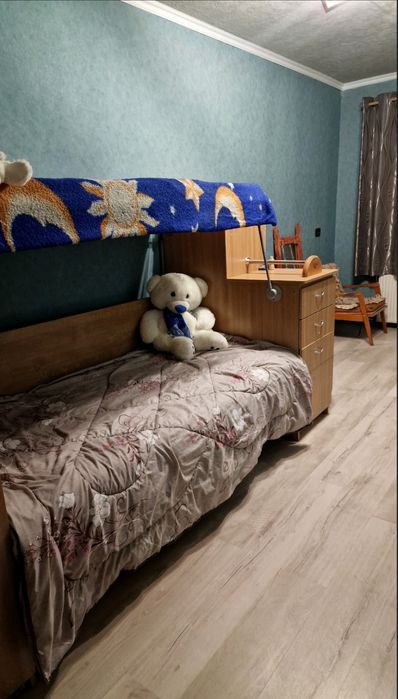 Здам подобово  квартиру.