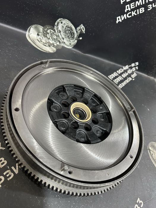 Демпфер Маховик продаж обмін