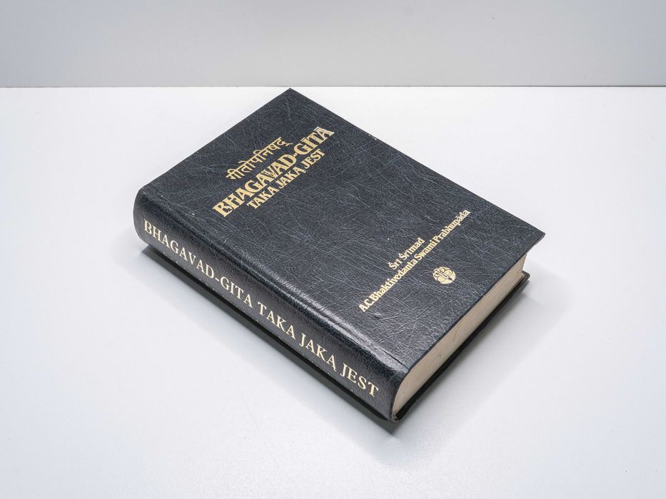 Książka Bhagavad Gita Taka Jaką Jest Kompletne Wydanie rok 1990