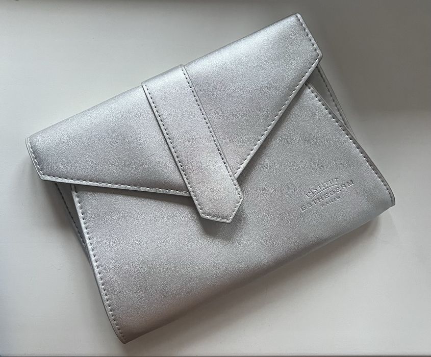 Косметичка Esthederm