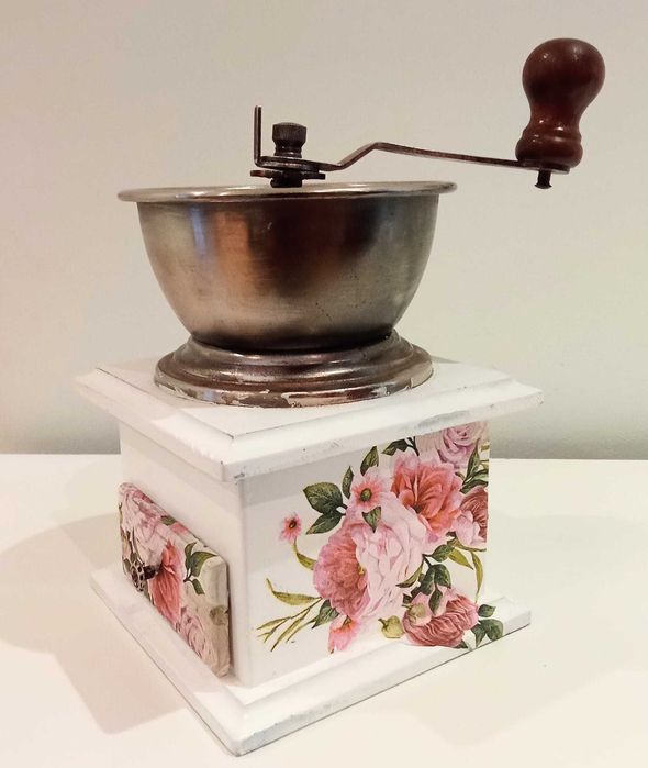 Moinho de Café Antigo renovado