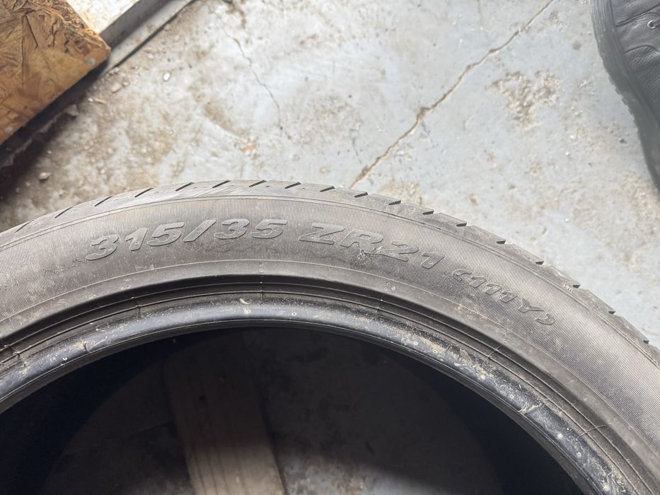 21 315/35 Pirelli PZero шини літні пара