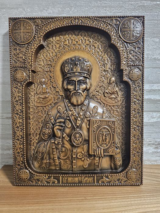 Святий Миколай Чудотворець вирізблений з дерева. Ікона. Ясен
