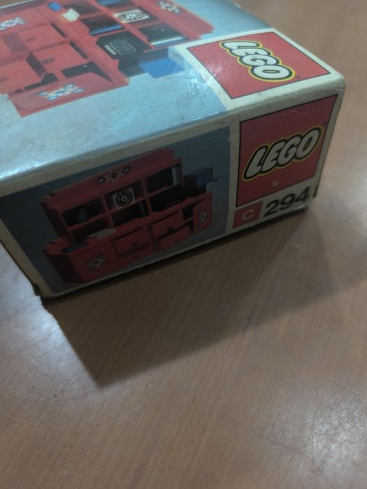 Lego C 294 Vintage 1974

Faltam algumas ( duas ou três ) peças do set