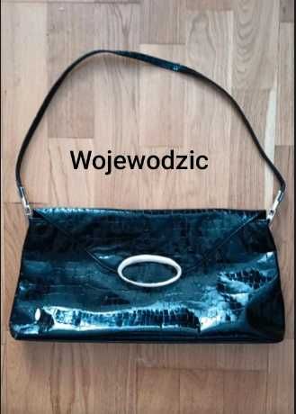 Duża torebka kopertówka z paskiem na ramię - Wojewodzic