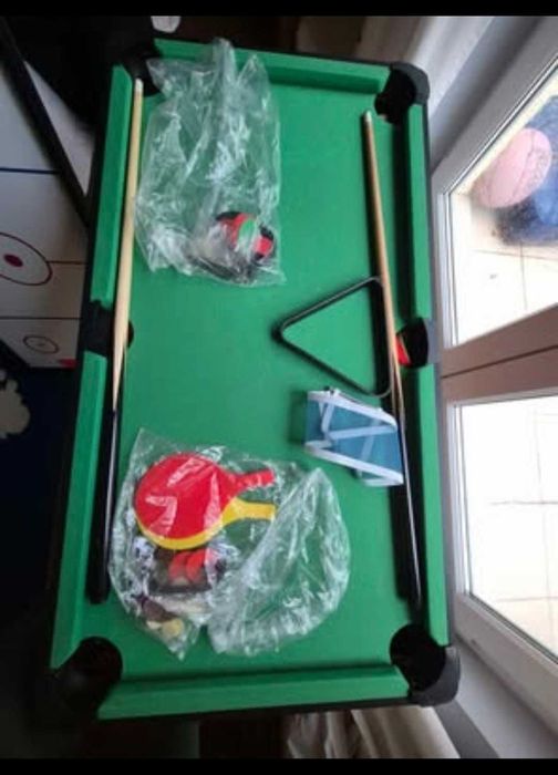 Mesa multijogos para crianças