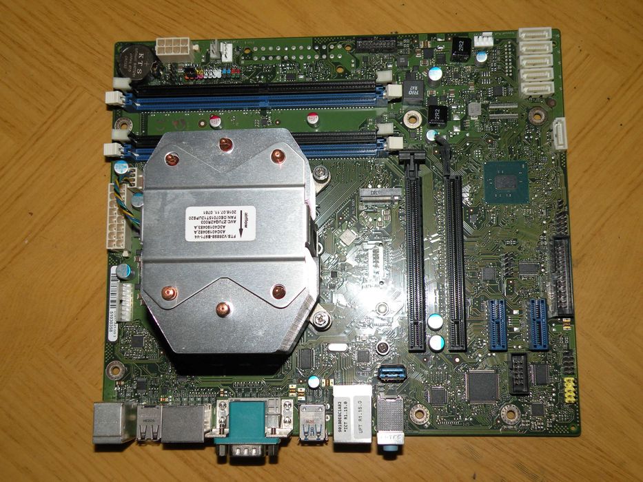 FUJITSU W550n płyta główna D3417-A21 Win 10 Pro LGA 1151 Sama płyta !!