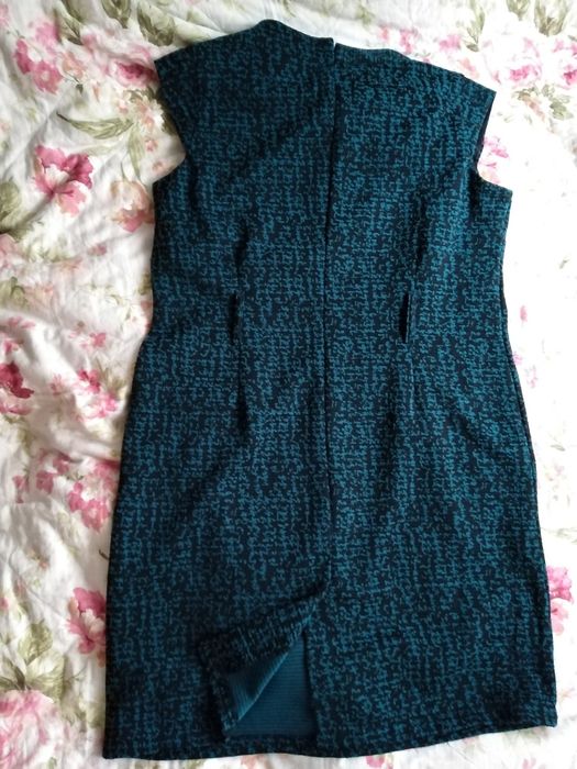 Sukienka. .44 zielona.