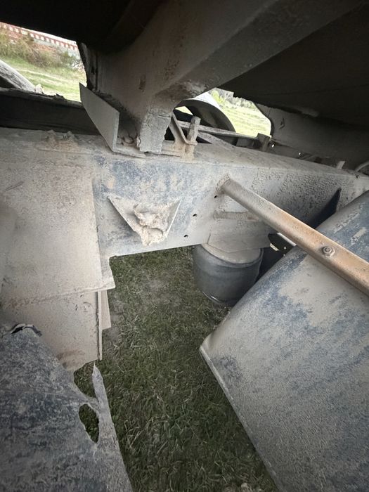 Полуприцеп, напівпричіп цистерна  ЧМЗАП ТЗ-22