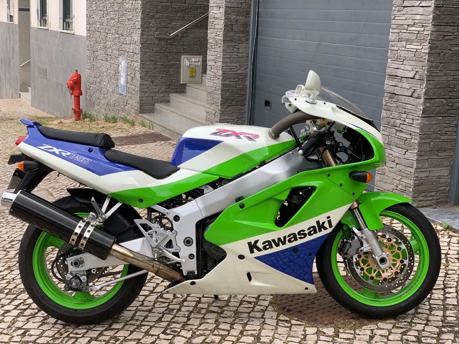 Kawazaki ZXR 750