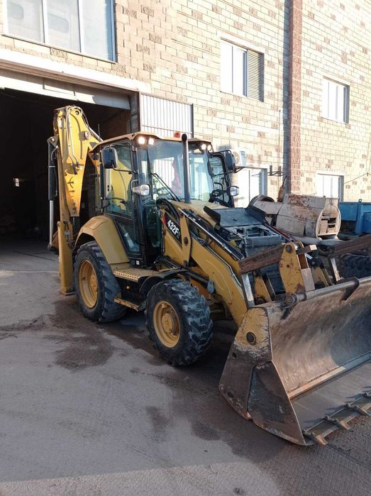 Экскаватор погрузчик ексковатор навантажувач Caterpillar Cat 432F2