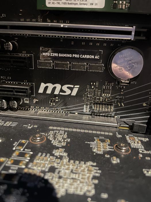 MSI z390 gaming pro carbon ac + i5 8400 + 8GB RAM DDR4. GTX 1050Ti