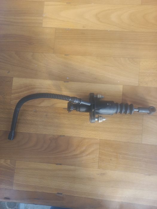 Основний центральний циліндр щеплення w168 мерседес