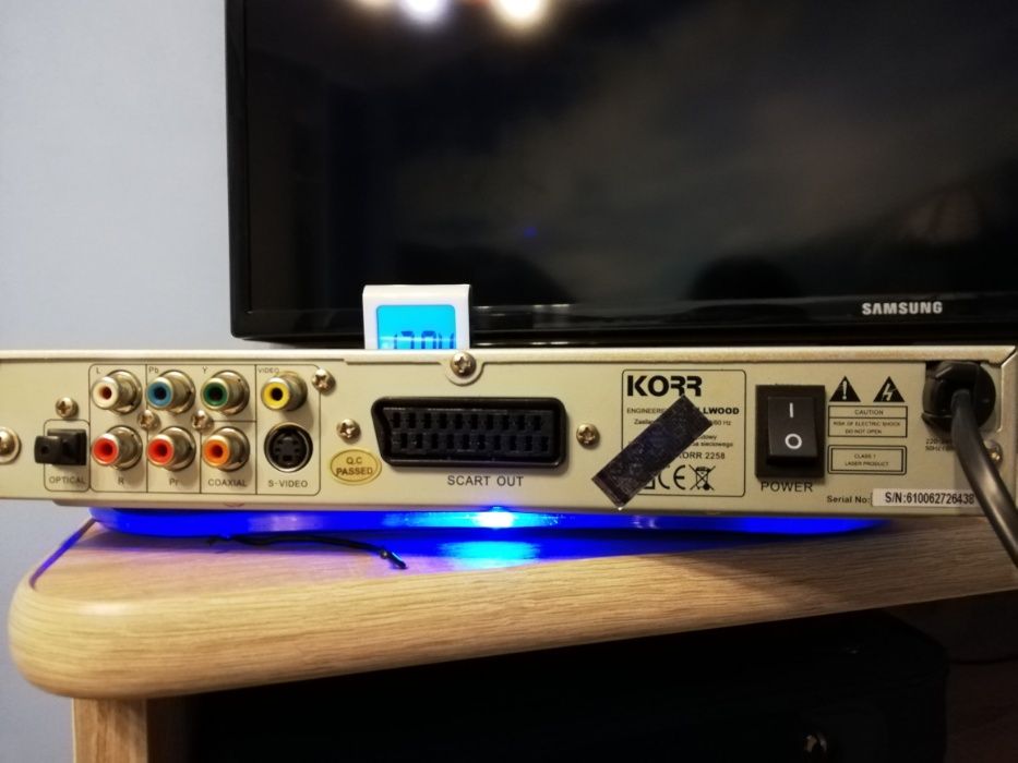 Sprzedam dvd Korr z pilotem - czyta mp3, xvid, dvd, zdjecia itd