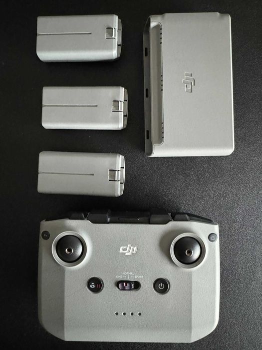 Drone mini 2 com Fly more combo (3 baterias + carregador) como novo!