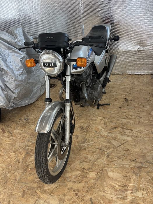 Honda 250 N com 72 Kilometros