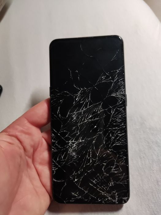 Телефон непрацюючих на запчастини