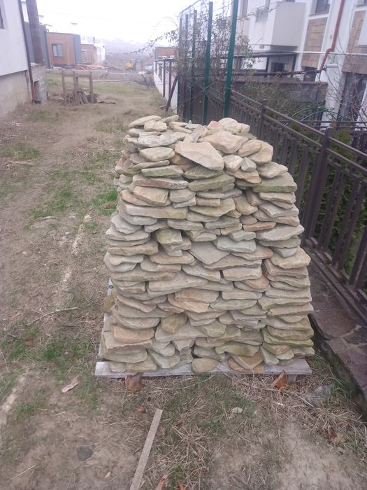 Натуральний камінь