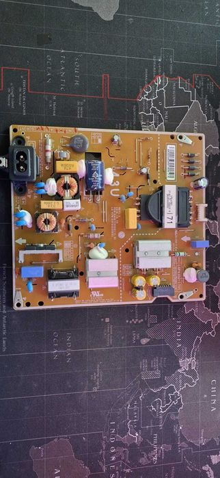 TV LG 50 e 43 Peças