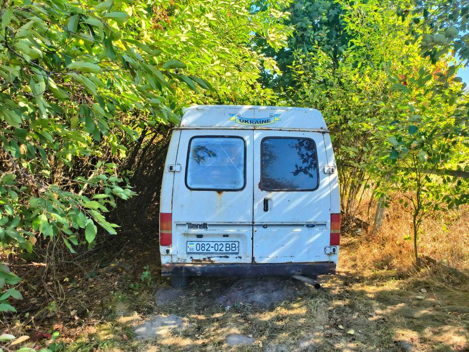 автомобіль Ford Transit
