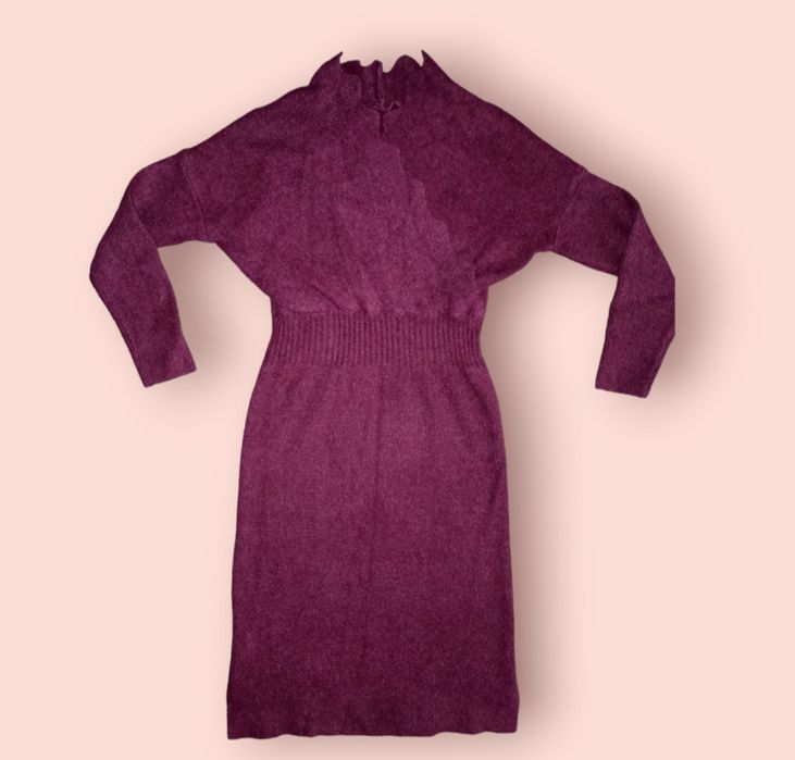 Тепла  приталена жіноча сукня із кешеміру