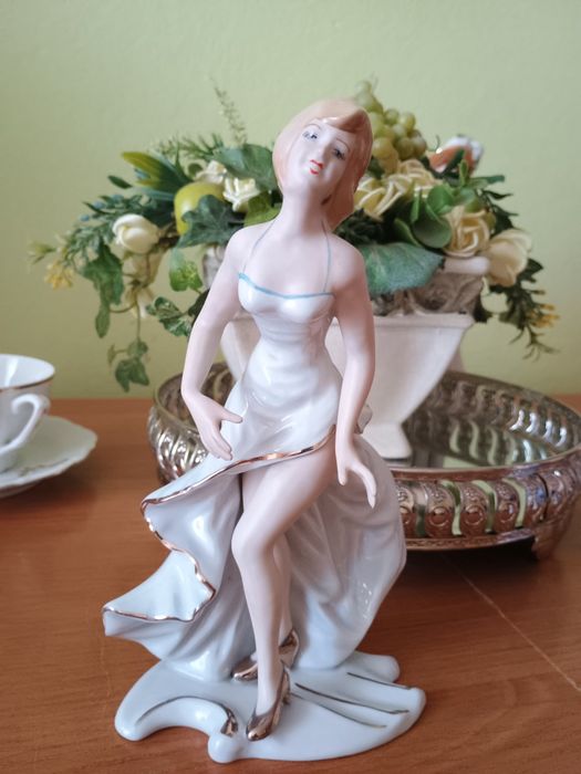 Figurka porcelanowa kolekcjonerska