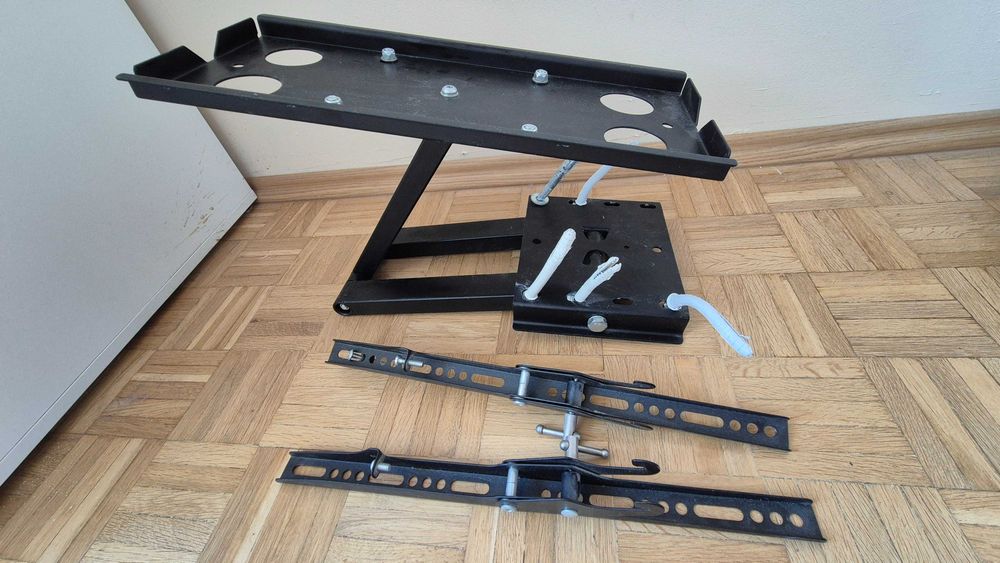 TV Panasonic VIERA 50'', montowanie na ścianie
