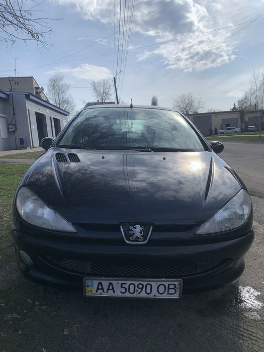Продам Peugeot 206
