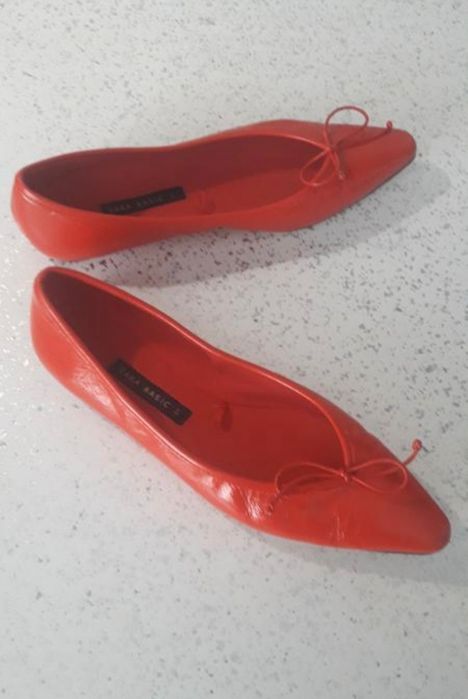 Фірмові лакові туфельки Zara