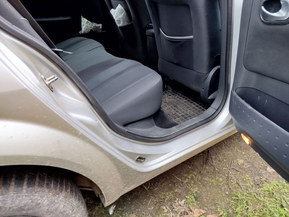 Продам легкових автомобіль