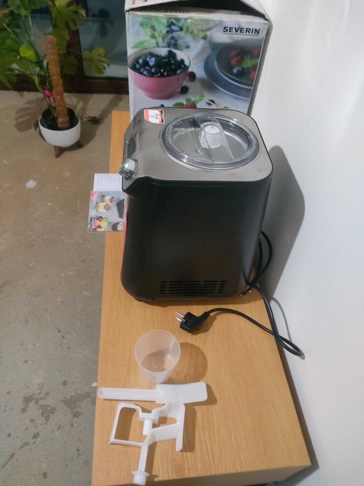 Maszynka do lodów Severin EZ 7407