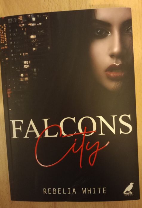 Falcons City - Rebelia White