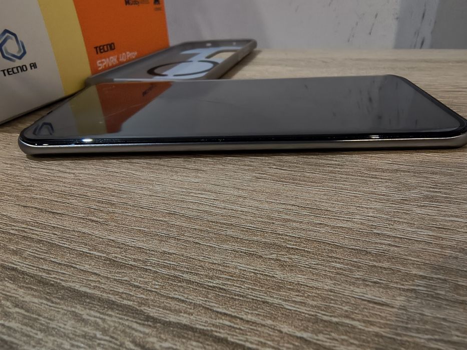 Tecno Spark 40 pro+ 8/256