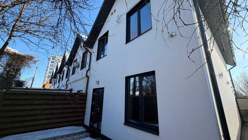 Таунхаус з Ремонтом Буча, вул. Вокзальна 74б Оф.2%