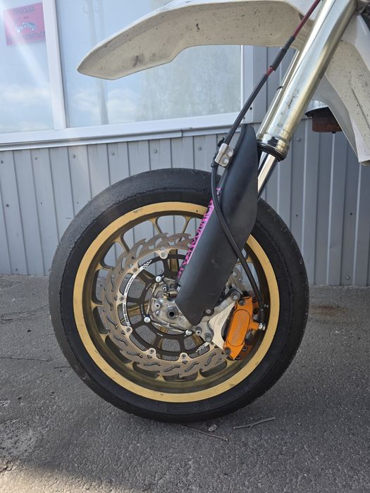 Suzuki RMZ450 supermoto