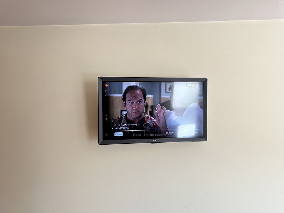 TV Led Lg para cozinha ou quarto 22”