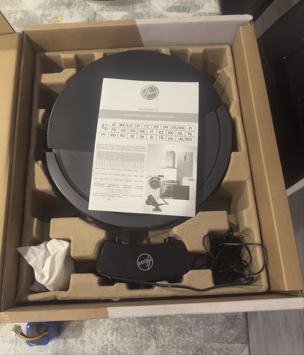 Aspirador Robô HOOVER HG410D 011 HGO (Autonomia 120 min - Preto)
