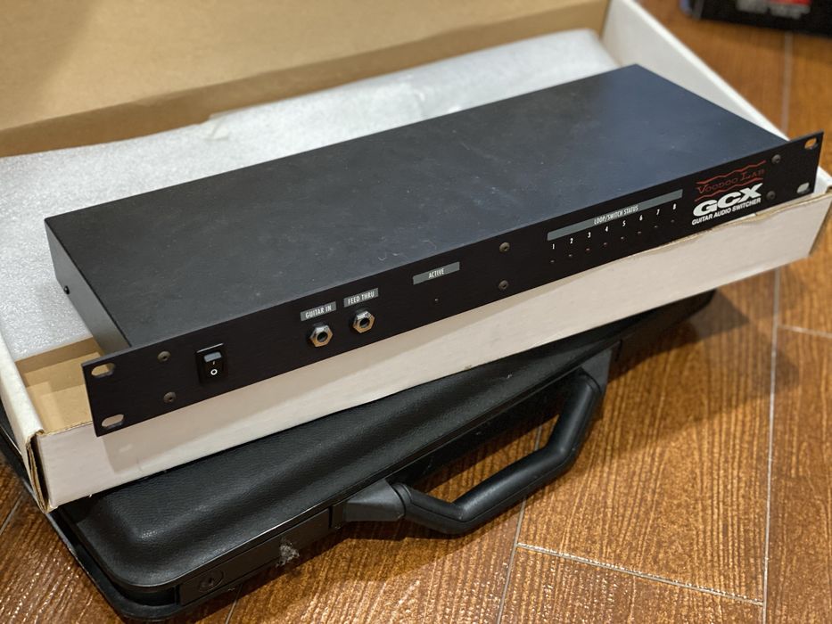 Controlador Guitarra Voodoo Lab GCX + Pedaleira