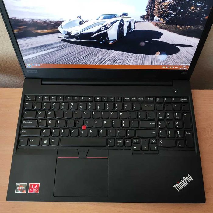 Для дому, офісу Lenovo E595 15.6FHD/IPS Ryzen7 3700U/8GB/256SSD/Vega10