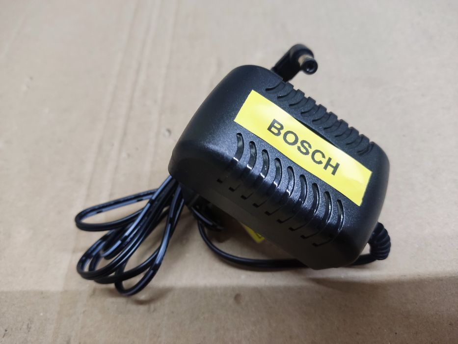 Zasilacz Ładowarka Do Odkurzacza Bosch FLEXXO SERIA 4 21,6V HIT CENA !