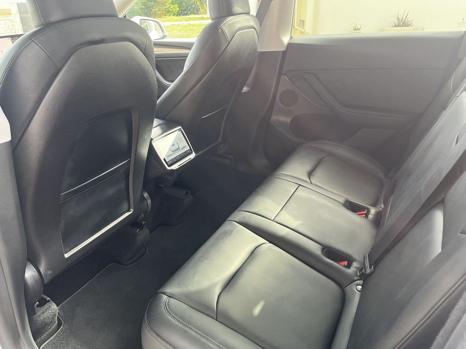 Tesla Model Y Long Range Dual Motor AWD